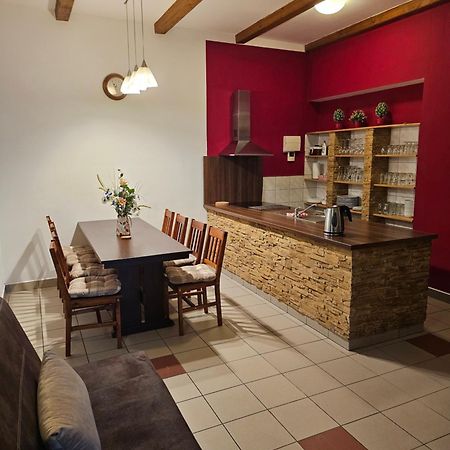 Apartman U Sudu Kobyli Екстер'єр фото